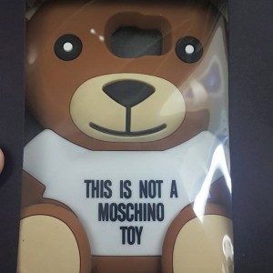 เคสหมี Moschino